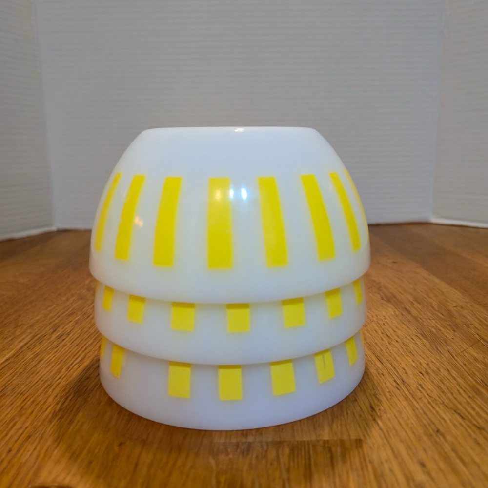Set of 3 Rare Federal Glass Yellow Stripe Bowls, 5” Mid Century Milk Glass - Picture 3 of 4